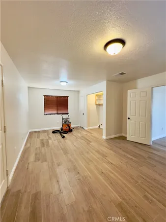 $2,245 | 12401 Tesuque Road, Apple Valley, CA 92308