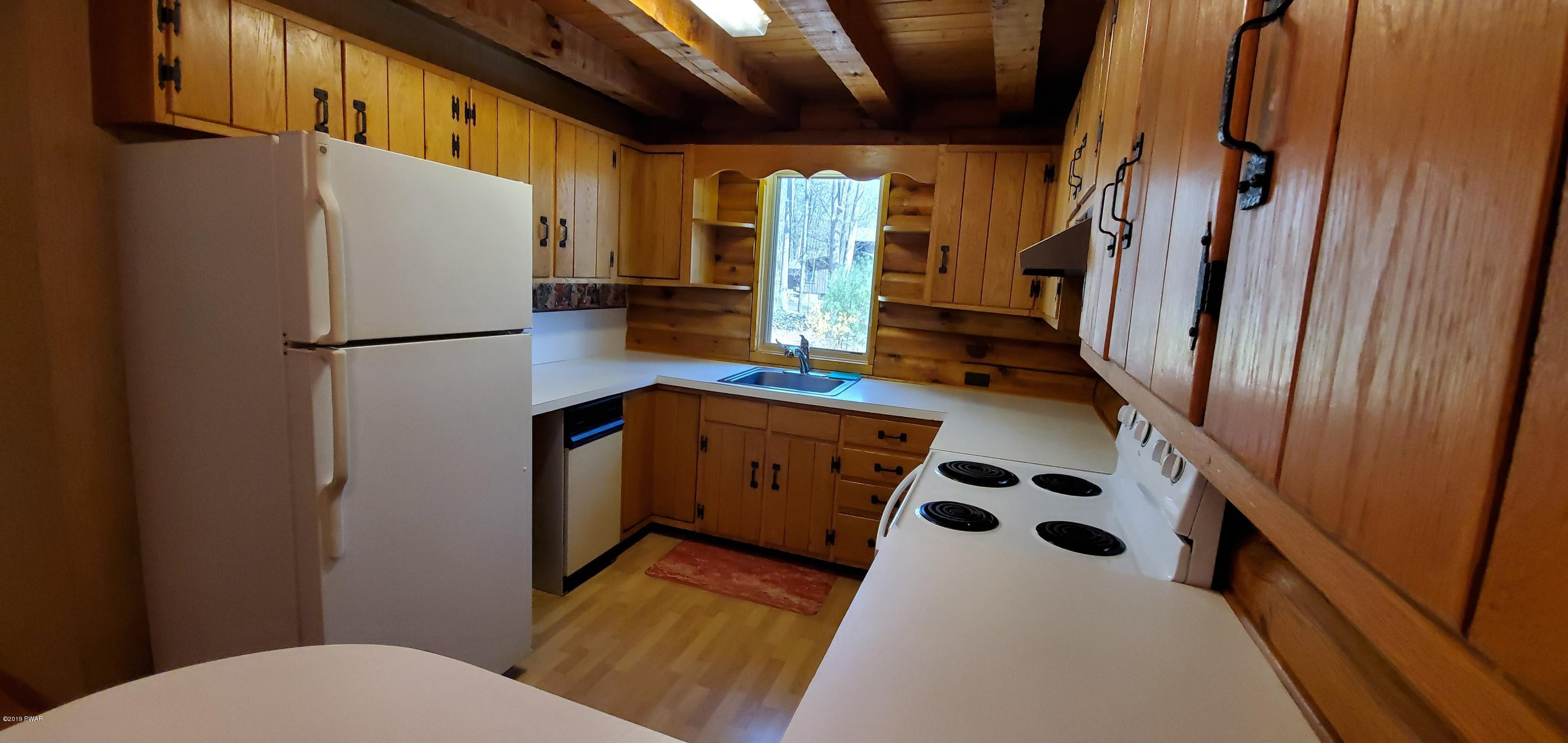 118 Stonefield Road Milford, PA 18337 - Photo 8 of 26 Kitchen