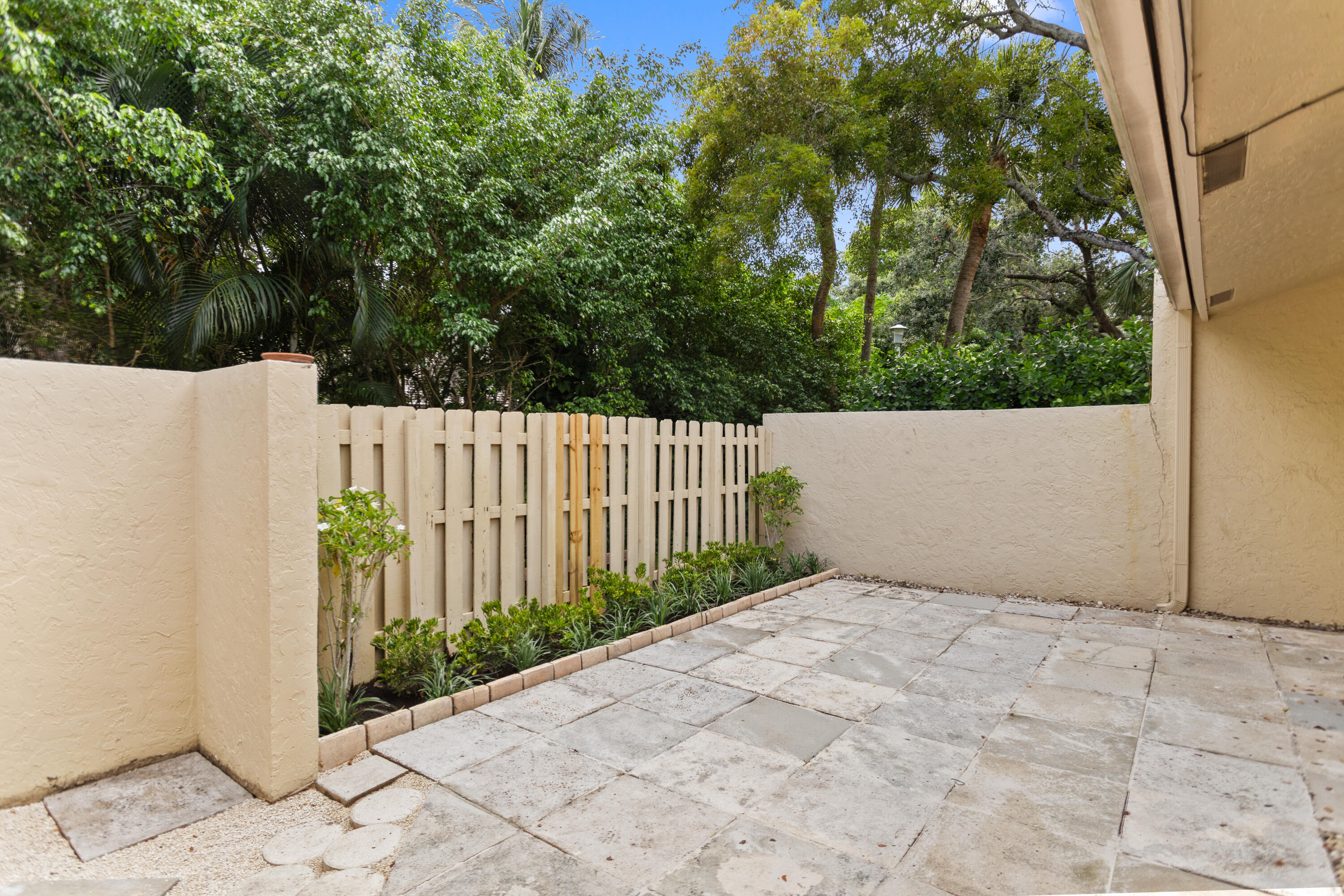 1400 Northwest 9th Avenue, Unit B14 Boca Raton, FL 33486 - Photo 30 of 34 585A7524