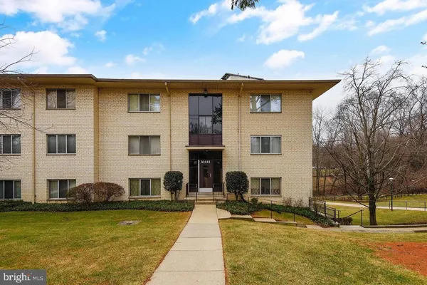 $1,675 | 10444 Rockville Pike, Unit 102, Rockville, MD 20852