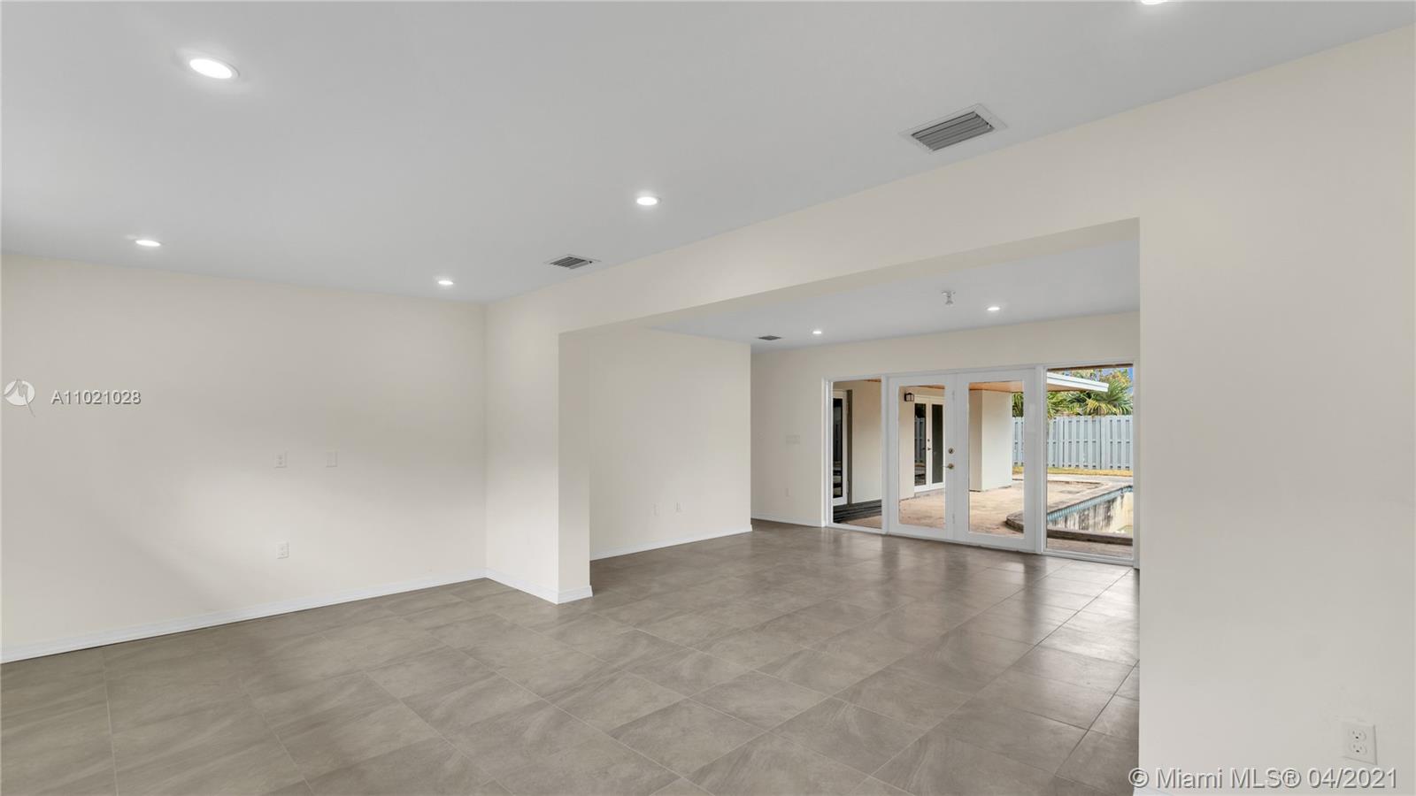 21010 Condado Road Cutler Bay, FL 33189 - Photo 11 of 25 Gallery Image 11