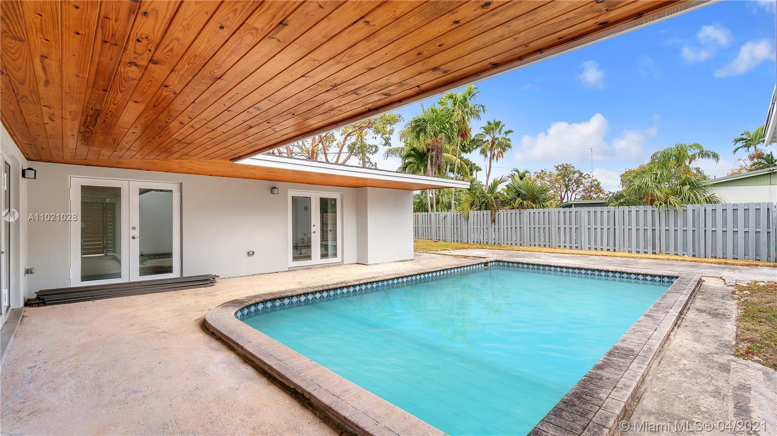 21010 Condado Road Cutler Bay, FL 33189 - Photo 3 of 25 Gallery Image 3