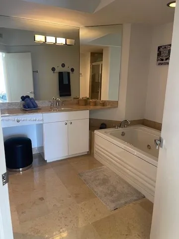 $5,100 | 4779 Collins Avenue, Unit 706, Miami Beach, FL 33140