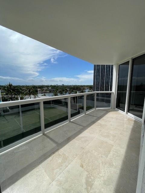 4779 Collins Avenue, Unit 706 Miami Beach, FL 33140 - Photo 19 of 22