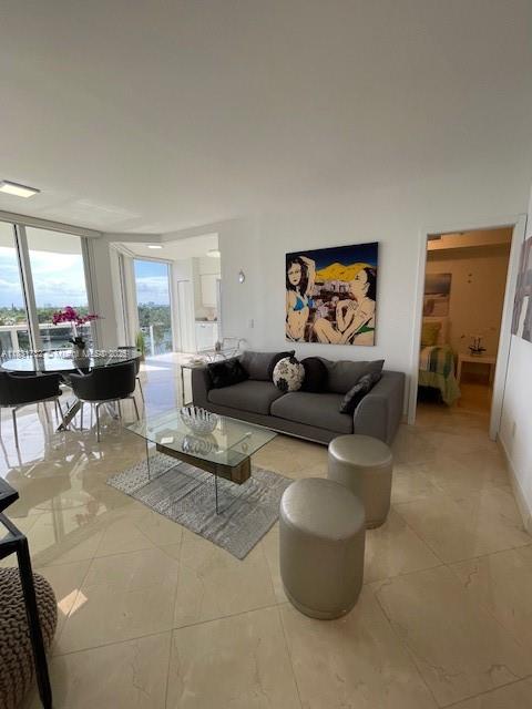 4779 Collins Avenue, Unit 706 Miami Beach, FL 33140 - Photo 4 of 22