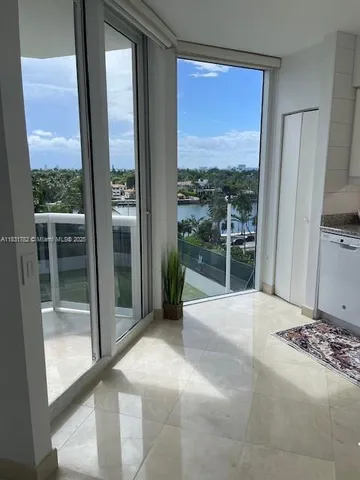 $5,100 | 4779 Collins Avenue, Unit 706, Miami Beach, FL 33140