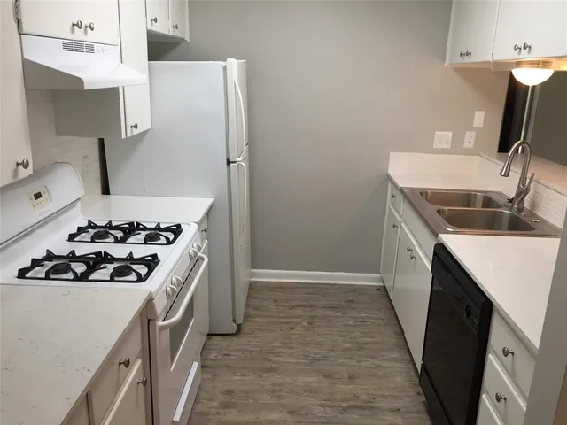 $2,250 | 1910 Westridge Drive, Unit B, Austin, TX 78704