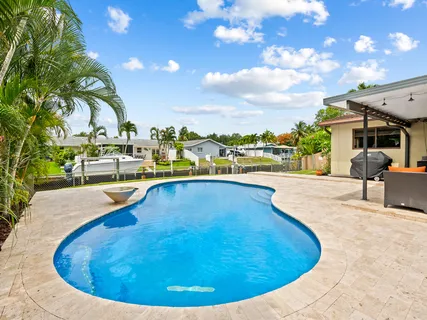 $699,000 | 5960 Southwest 13th Street, Plantation, FL 33317