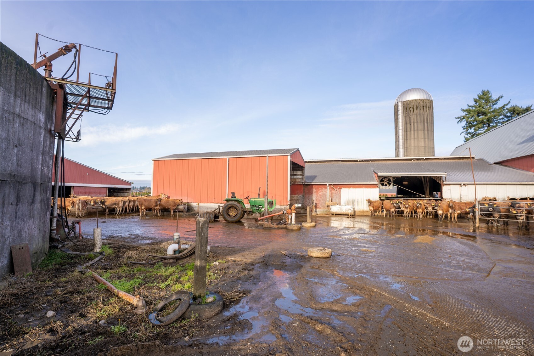 1925 Hampton Road Everson, WA 98247 - Photo 30 of 40 a view of a terrace with seating space