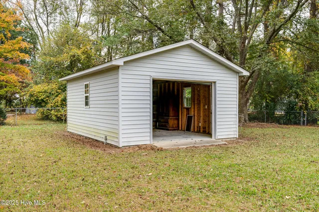 $215,000 | 214 Elm Street, Warsaw, NC 28398