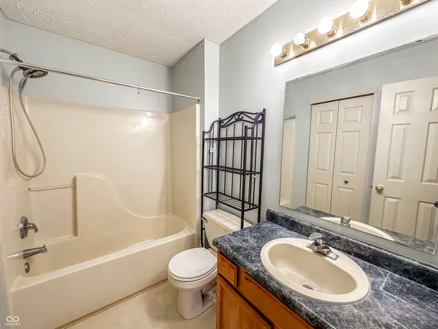 $275,000 | 5711 Thompson Park Boulevard, Indianapolis, IN 46237