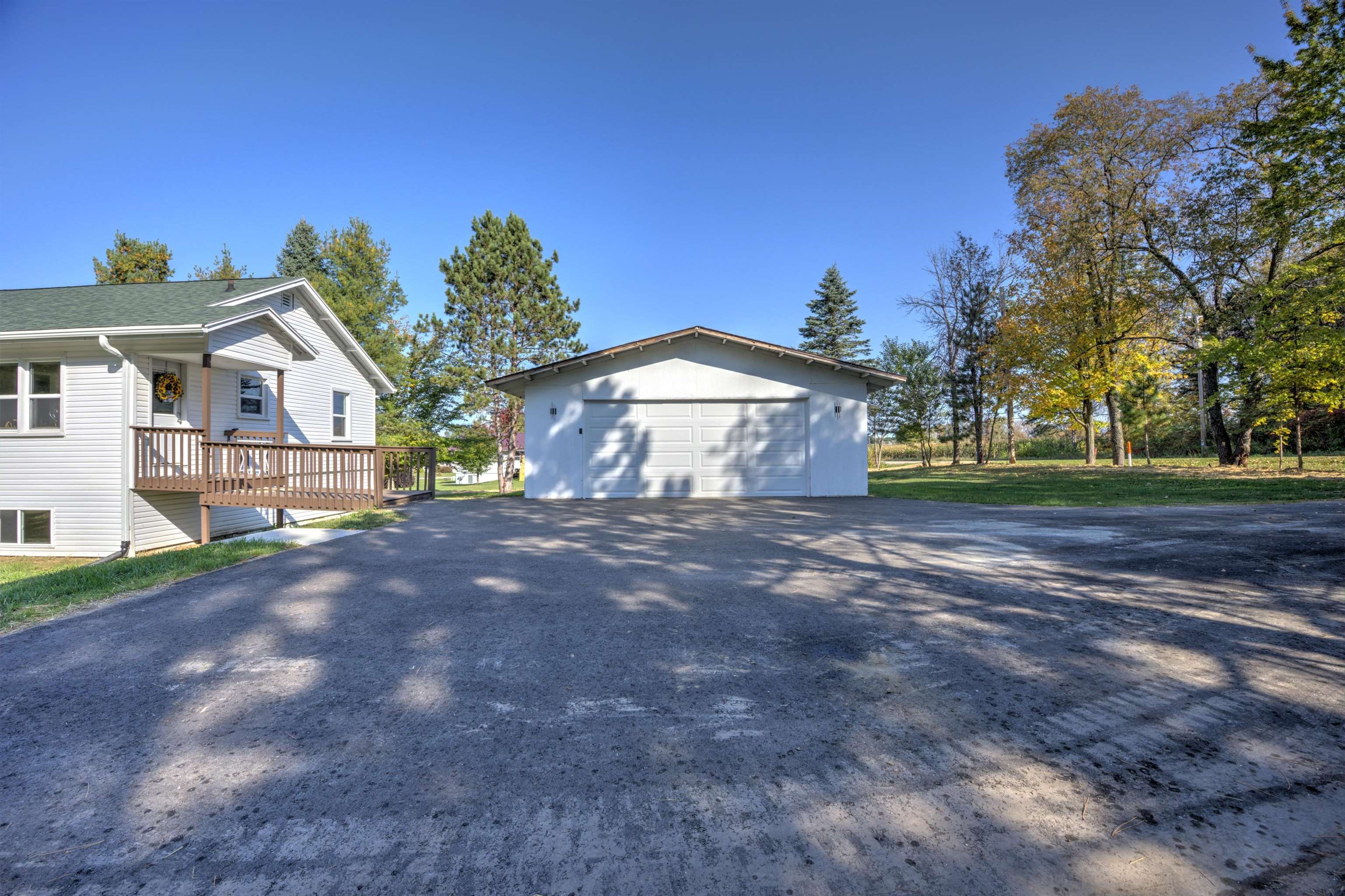 S5667 Old Lake Road Baraboo, WI 53913 - Photo 14 of 67