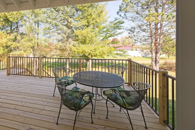 $505,000 | S5667 Old Lake Road, Baraboo, WI 53913