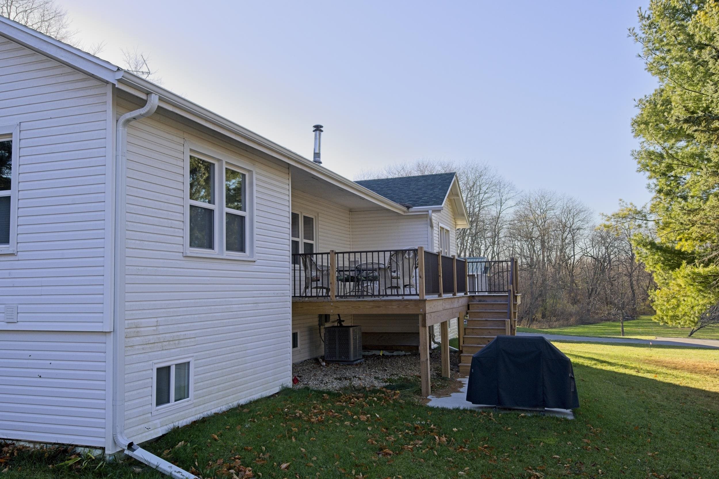 S5667 Old Lake Road Baraboo, WI 53913 - Photo 2 of 67