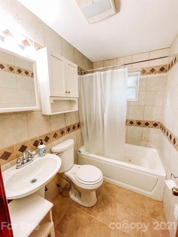 111 Jaffe Road Rosman, NC 28772 - Photo 5 of 8 Gallery Image 5