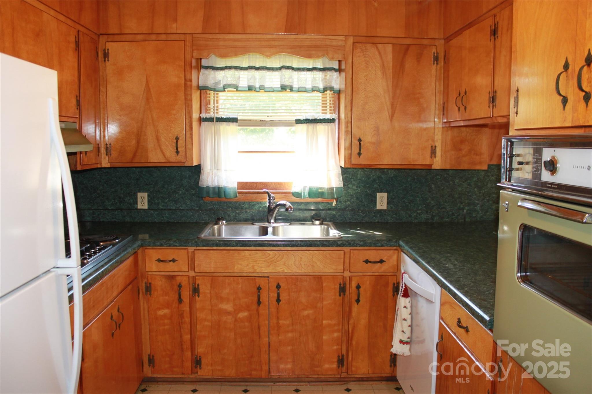 796 Hollis Road Ellenboro, NC 28040 - Photo 15 of 37 Gallery Image 15