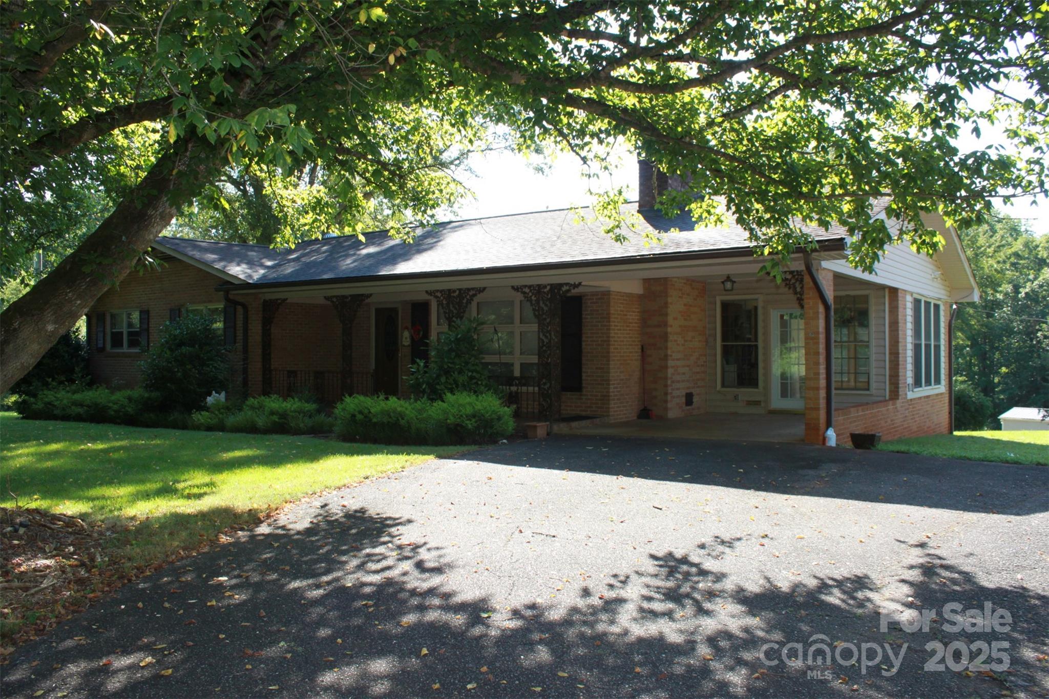 796 Hollis Road Ellenboro, NC 28040 - Photo 5 of 37 Gallery Image 5