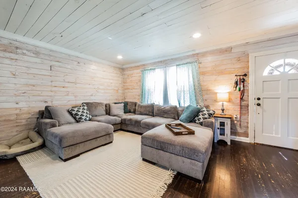 $2,175 | 114 Memory, Lafayette, LA 70506