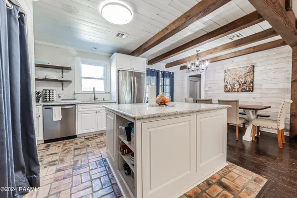 $2,175 | 114 Memory, Lafayette, LA 70506