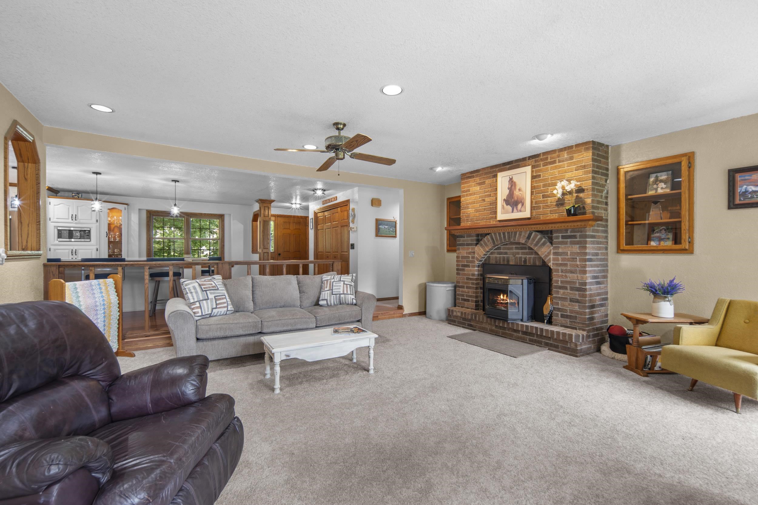 N4742 Thompson Road Shiocton, WI 54170 - Photo 12 of 57 Gallery Image 12