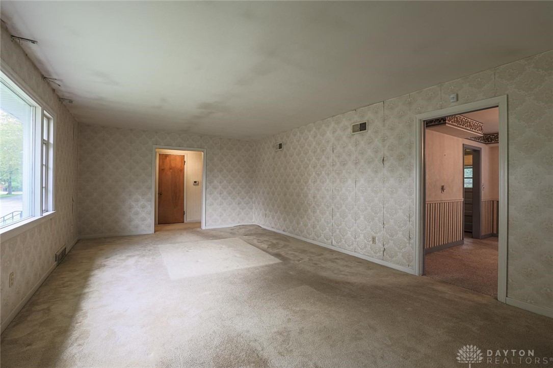 2004 Pembrook Road Springfield, OH 45504 - Photo 5 of 21 Gallery Image 5