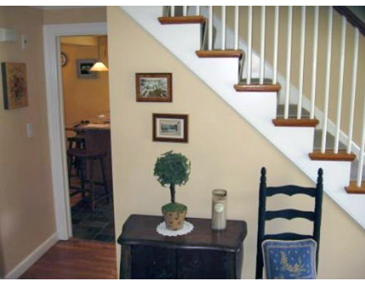 12 Hobart Road Wellesley, MA 02482 - Photo 3 of 11
