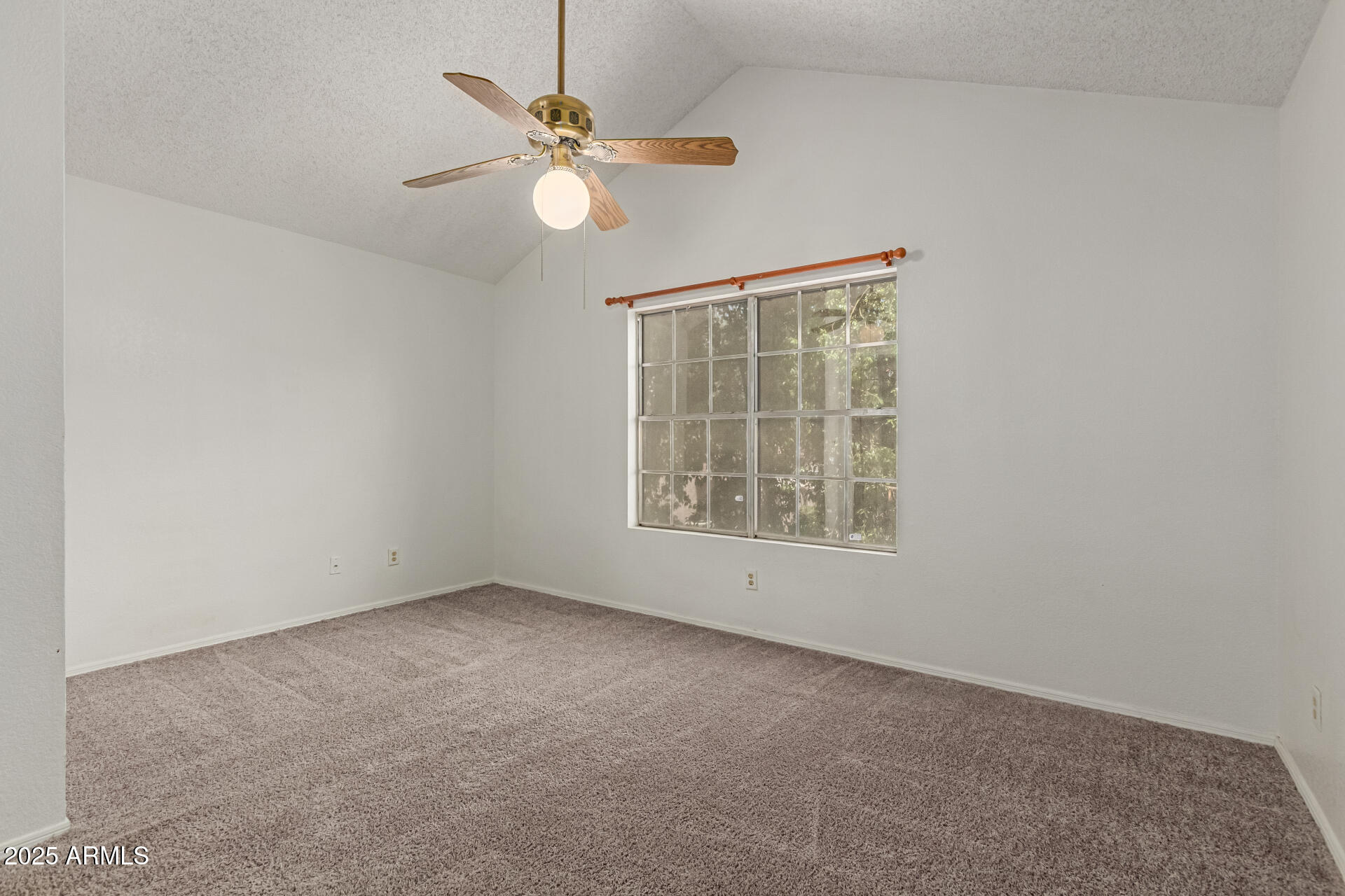 7977 West Wacker Road, Unit 244 Peoria, AZ 85381 - Photo 14 of 34 an empty room with a window