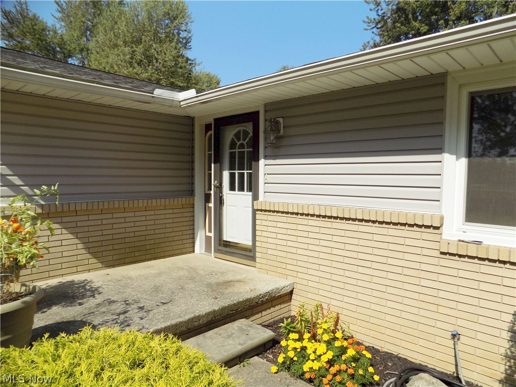 44706 Stang Road Elyria, OH 44035 - Photo 4 of 27 Gallery Image 4