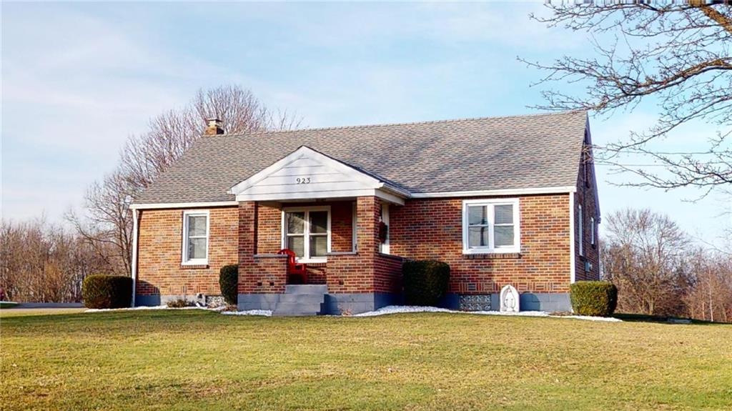 923 Bonniebrook Road Butler, PA 16002 - Photo 2 of 25 Gallery Image 2