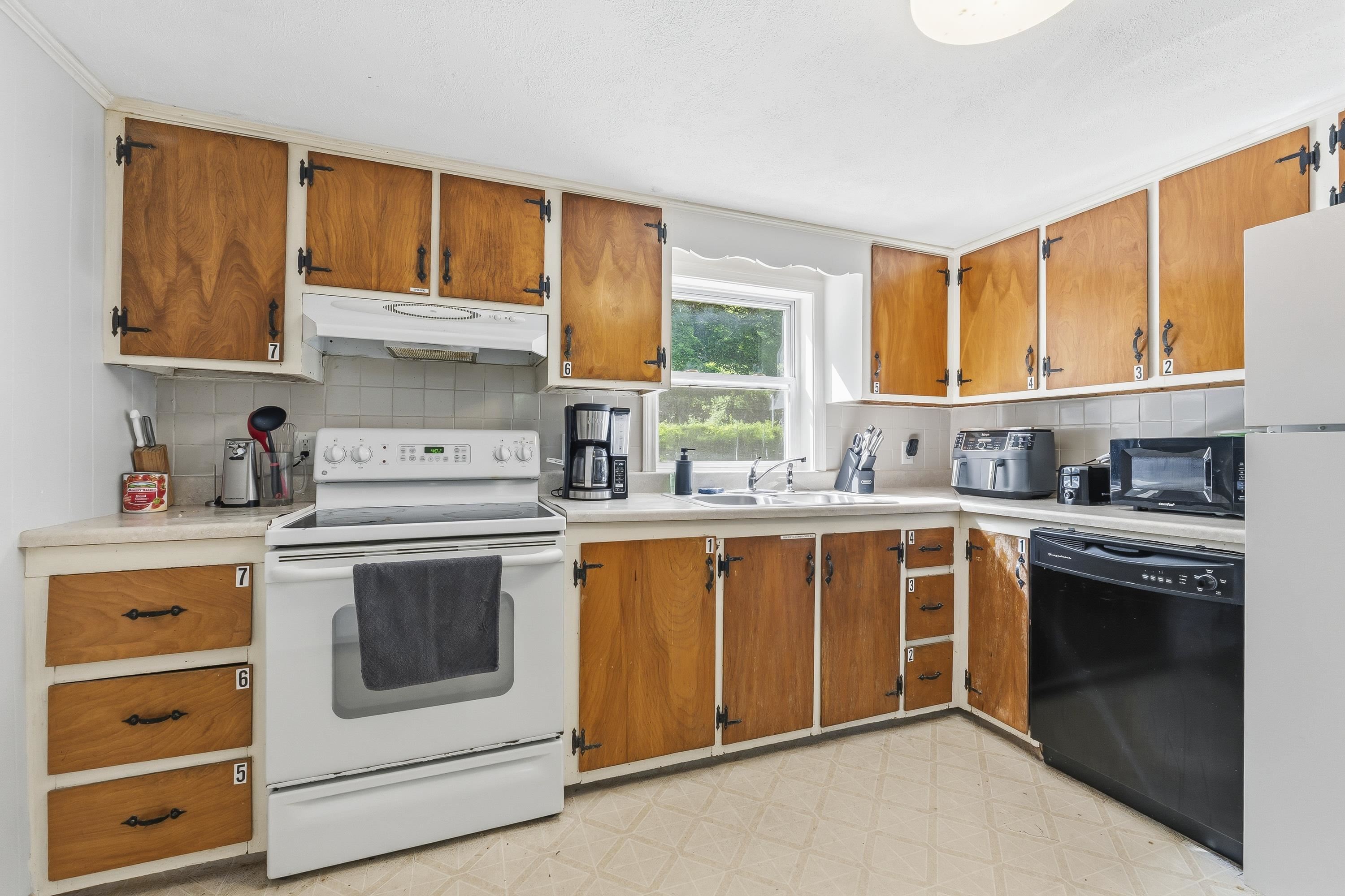7 Berry Road Nottingham, NH 03290 - Photo 39 of 46