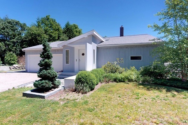559 Chase Road Dartmouth, MA 02747 - Photo 2 of 22 Gallery Image 2