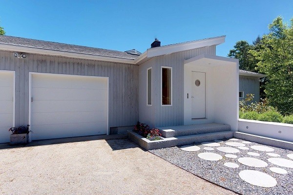 559 Chase Road Dartmouth, MA 02747 - Photo 3 of 22 Gallery Image 3