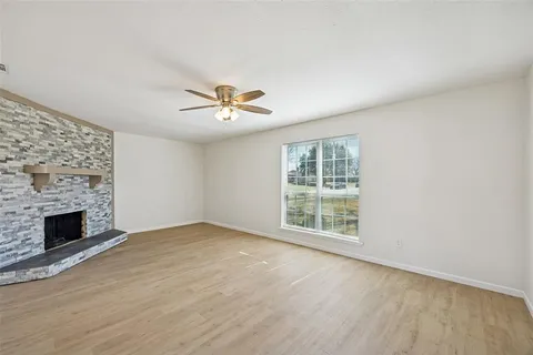 $279,000 | 715 Orchard Court, Duncanville, TX 75137