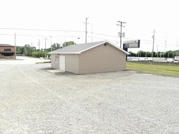 $299,900 | 1824 Plainfield Road, Crest Hill, IL 60403