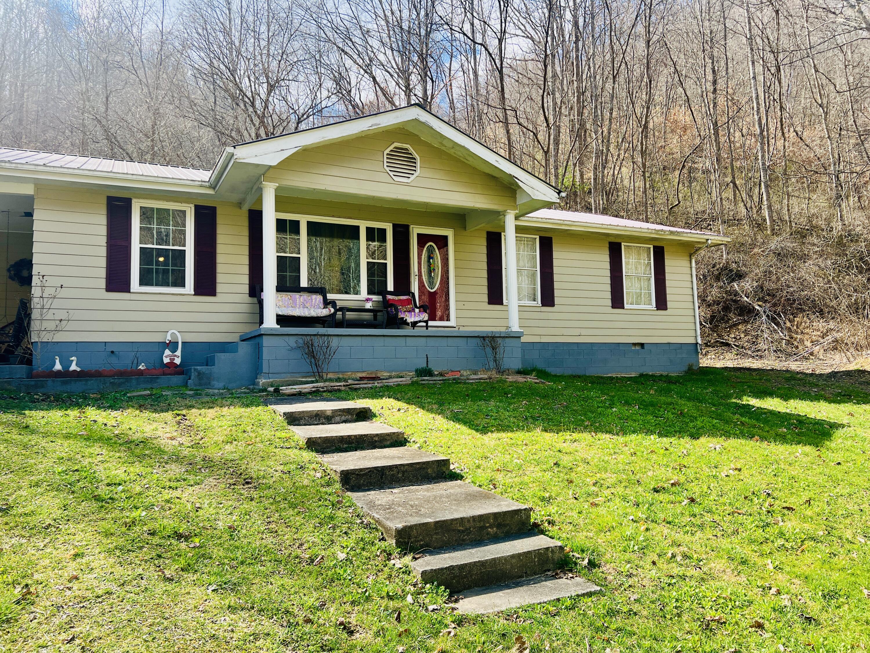 452 Icehouse Branch Road Manchester, KY 40962 - Photo 4 of 29 IMG_7888