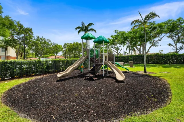 $1,900 | 9833 Baywinds Boulevard, Unit 7203, West Palm Beach, FL 33411