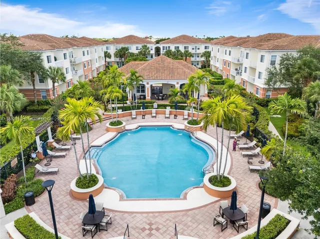 $1,900 | 9833 Baywinds Boulevard, Unit 7203, West Palm Beach, FL 33411