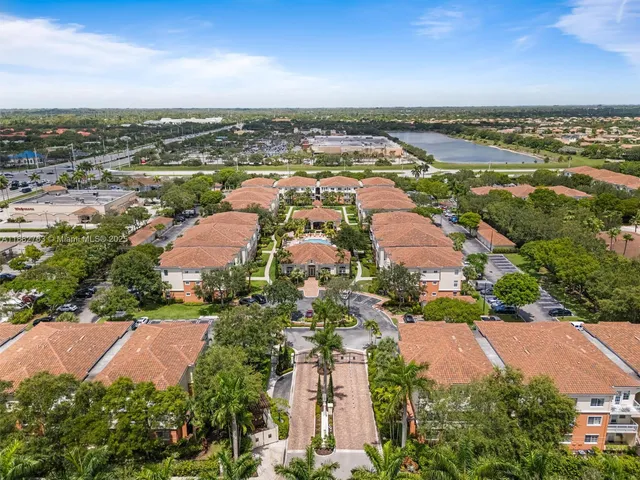 $1,900 | 9833 Baywinds Boulevard, Unit 7203, West Palm Beach, FL 33411