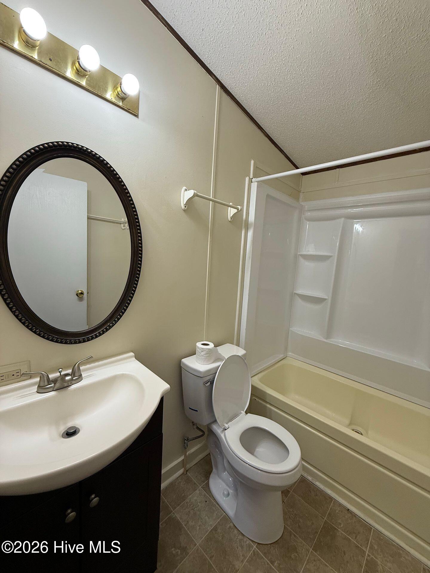 113 Barbour Road, Unit 5 Hubert, NC 28539 - Photo 10 of 10 hall bathroom