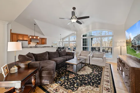 $1,250,000 | 1055 Geneva National Avenue North, Unit 1403, Geneva, WI 53147