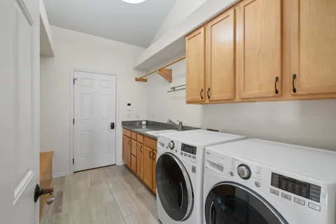 $1,250,000 | 1055 Geneva National Avenue North, Unit 1403, Geneva, WI 53147