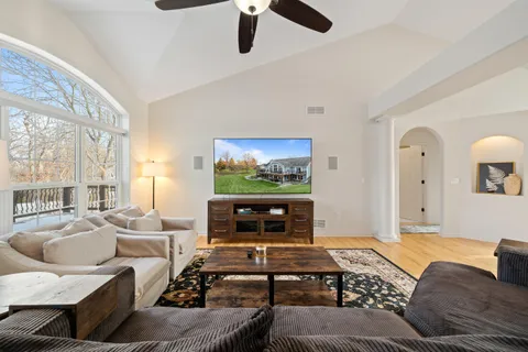 $1,250,000 | 1055 Geneva National Avenue North, Unit 1403, Geneva, WI 53147