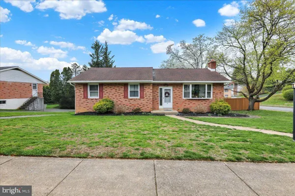 $368,000 | 26 Craig Drive, Reading, PA 19606