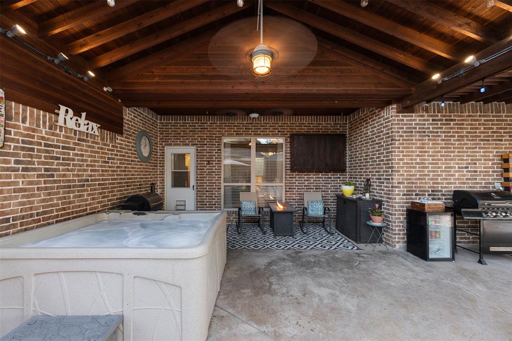 5200 Medallion Court Midlothian, TX 76065 - Photo 23 of 40 Spacious covered patio.