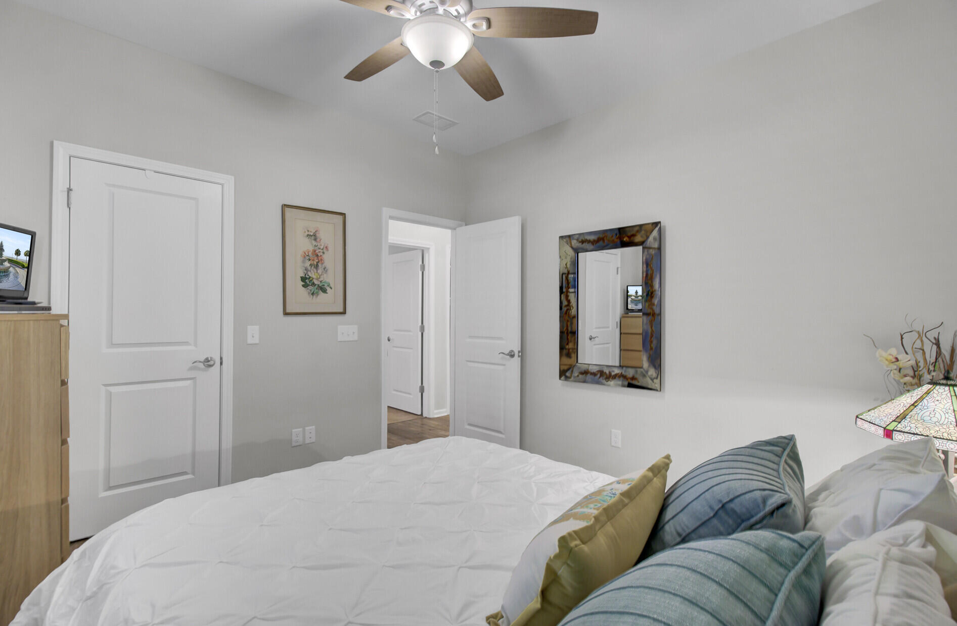 138 Hayworth Road Summerville, SC 29486 - Photo 26 of 60 32_32_mls