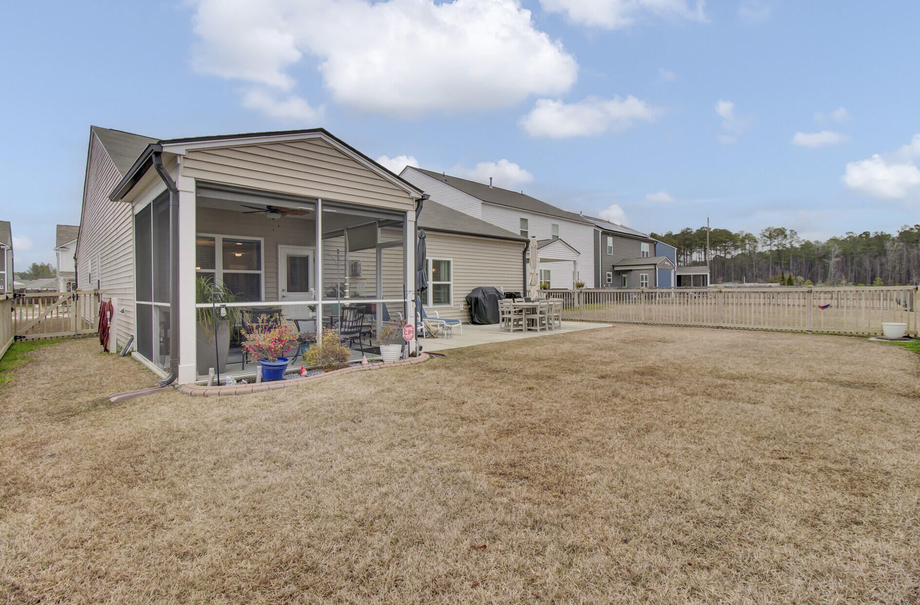 138 Hayworth Road Summerville, SC 29486 - Photo 38 of 60 44_44_mls