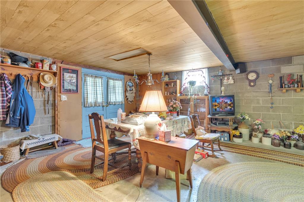 136 Kelley Road Industry, PA 15052 - Photo 12 of 35 a dining room with furniture