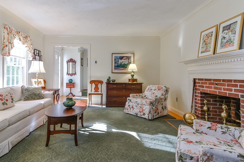 24 Peckham Hill Road Sherborn, MA 01770 - Photo 5 of 30 Gallery Image 5