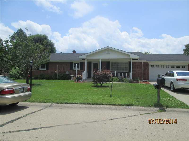 523 Braugham Road Indianapolis, IN 46227 - Photo 2 of 13 Gallery Image 2