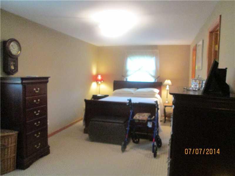 523 Braugham Road Indianapolis, IN 46227 - Photo 11 of 13 Gallery Image 11